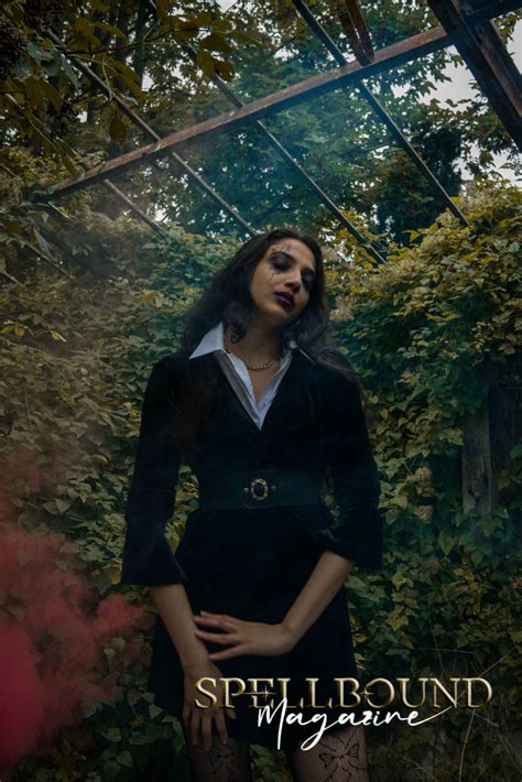 Embracing the Mystique: Captivating Portraits from a Salem Photoshoot